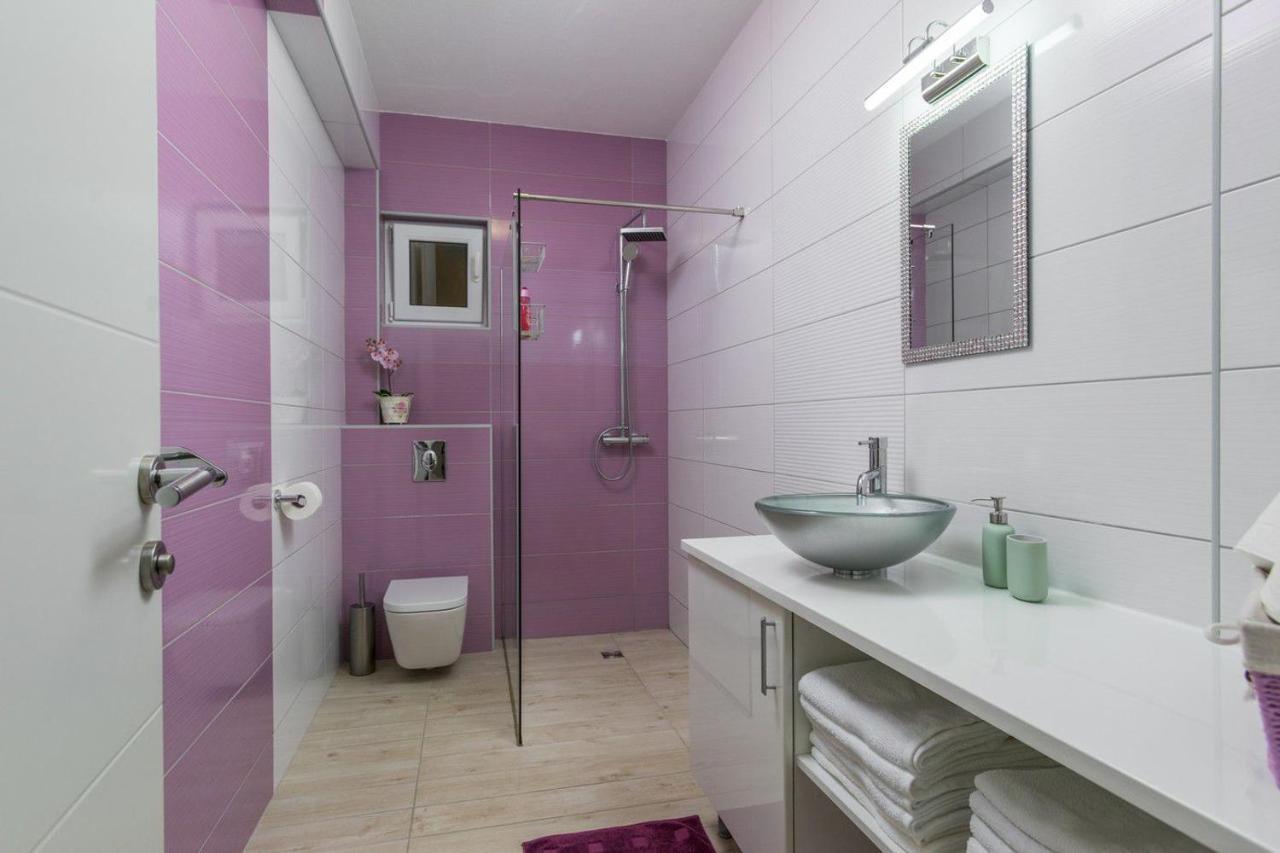 Lux Apartment Sandra มาคาร์สกา ภายนอก รูปภาพ